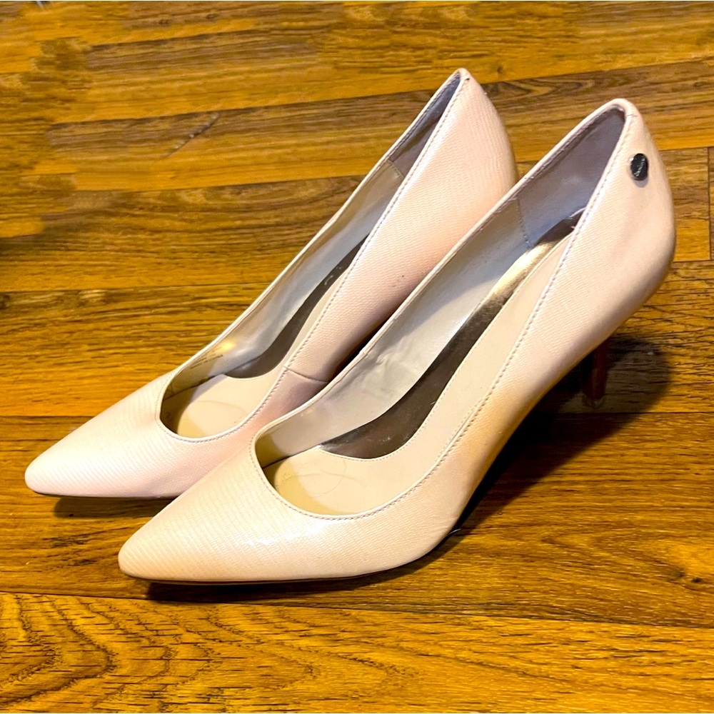 Calvin Klein Ashley Textured Heel